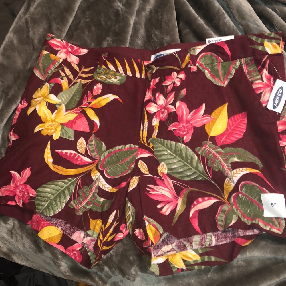 Old navy everyday shorts